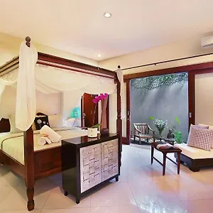 Raull Seminyak (Bali)